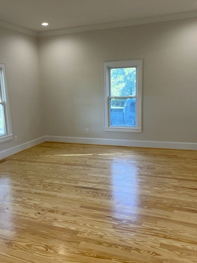 Photo - Modern Farmhouse for Rent in Browns Summit NC