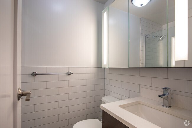 3BR, 2 BA - 1,160SF