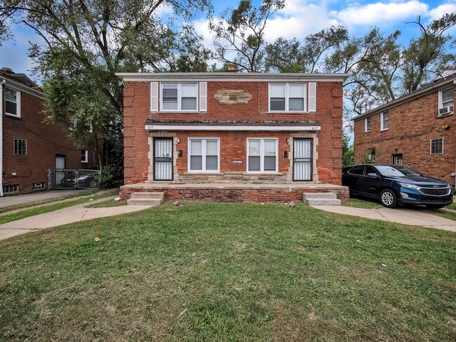 Building Photo - 18675 Meyers Rd Unit 18675 Meyers