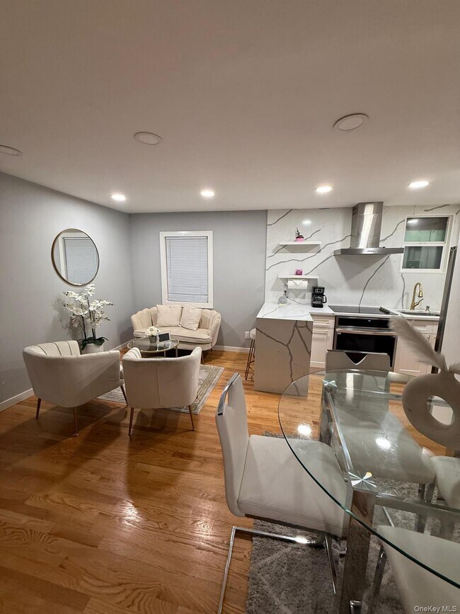 Photo - 2131 Mohansic Ave House