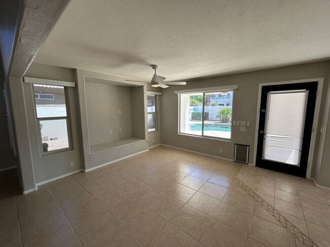 Photo - 4447 E Creosote Dr