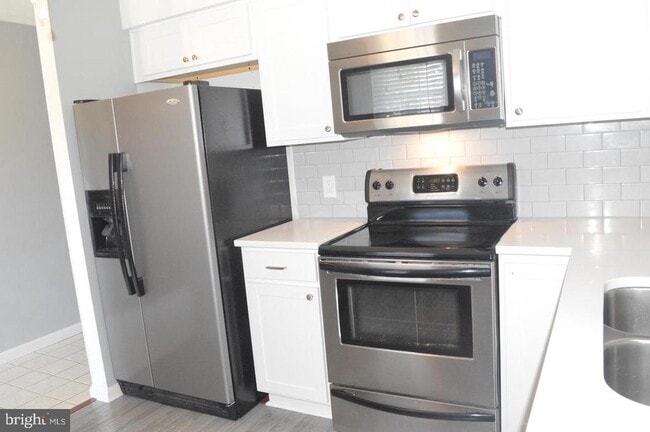 Photo - 379 Westridge Cir