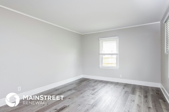 Photo - 515 Forrest St