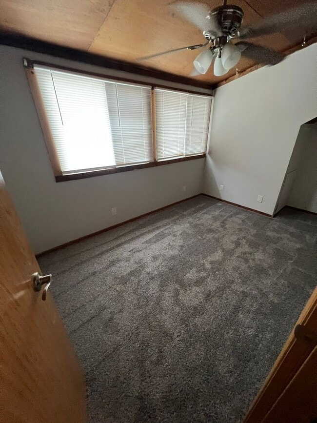 Photo - Large 5 bedroom house close to campus for ... Unidad 3218