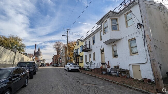 Building Photo - 259 Hanover St Unit Apt 3