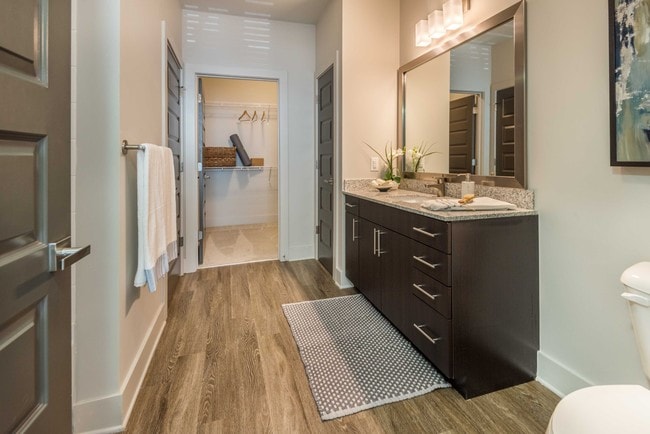 Leigh House apartments — community photo