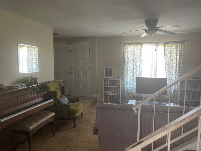 Photo - 1521 E Southern Ave