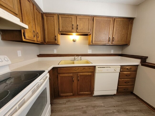 Photo - 1761-1763 E Lacona Avenue Unit 1763 E Lacona Avenue