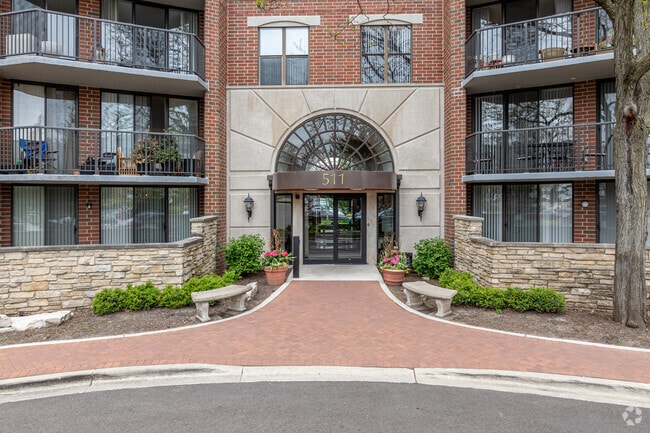 Entrance Image - RiverPlace Condominiums