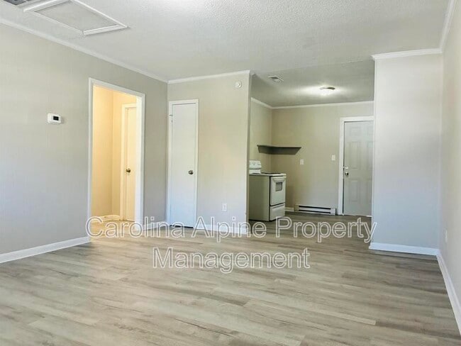 Photo - 409 Morton St