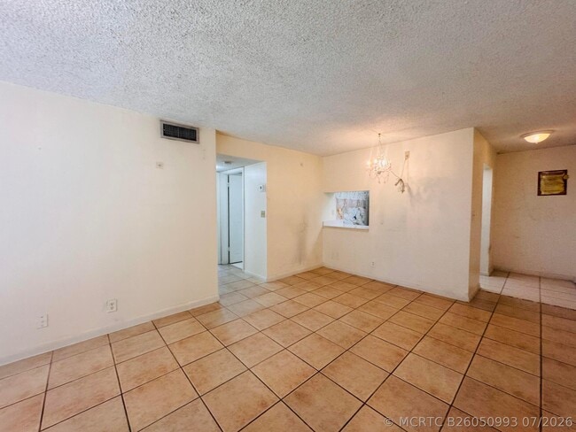 1900 N Congress Ave Unit 107