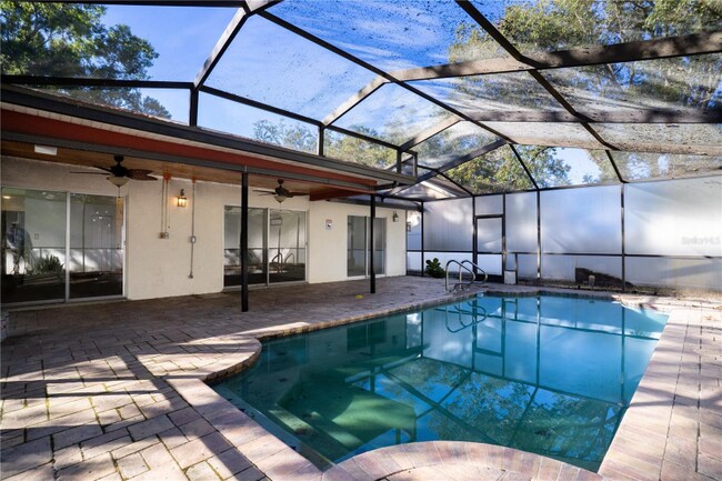 Photo - 1410 Club Dr