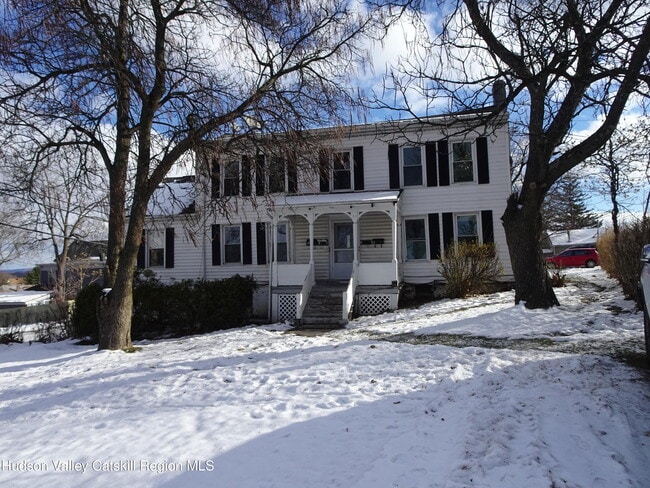 Photo - 921-923-923 Columbia St