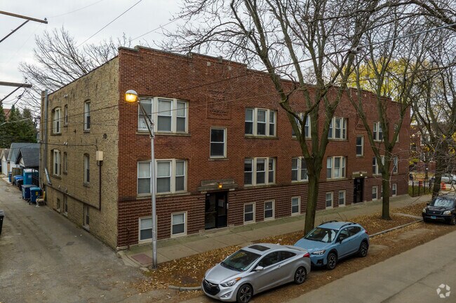 Photo - 2453-2459 W Sunnyside Ave