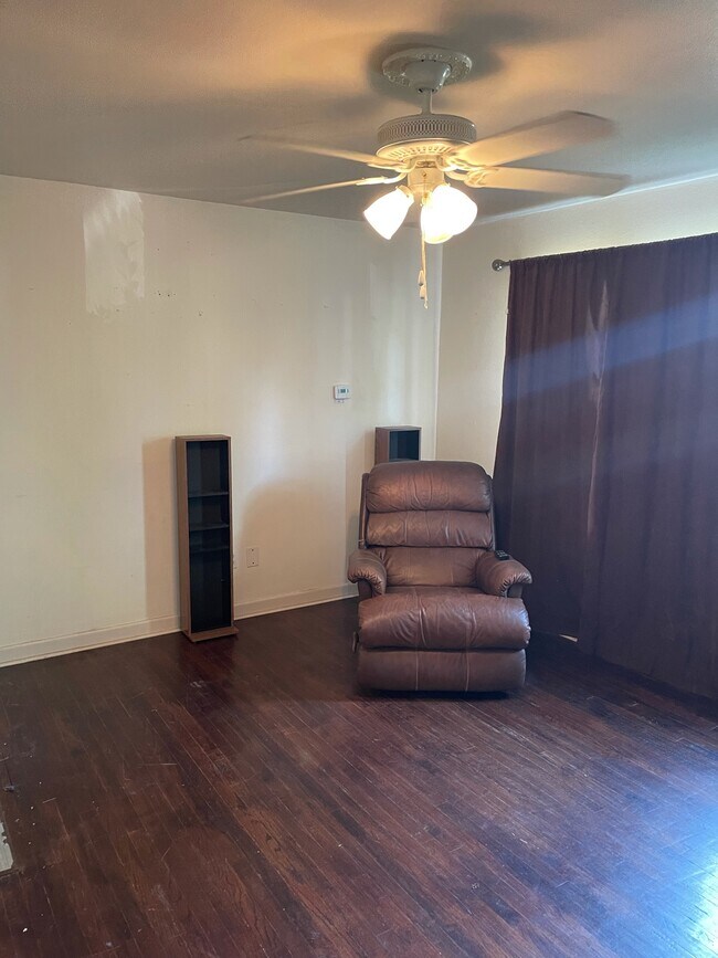 Photo - 3810 31st St