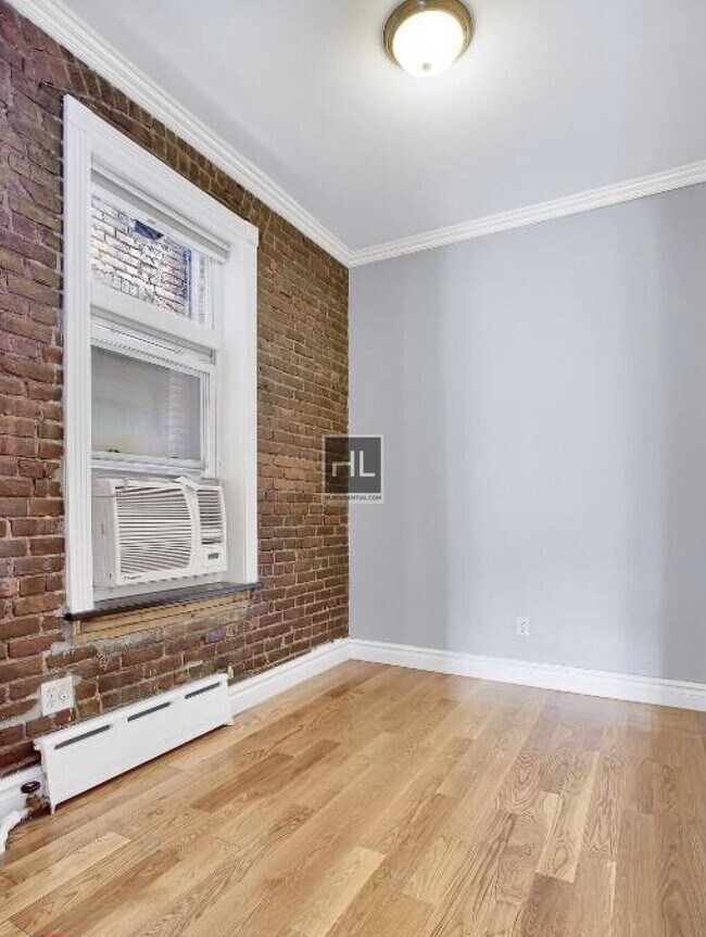 Photo - LEROY ST. Unit 3B