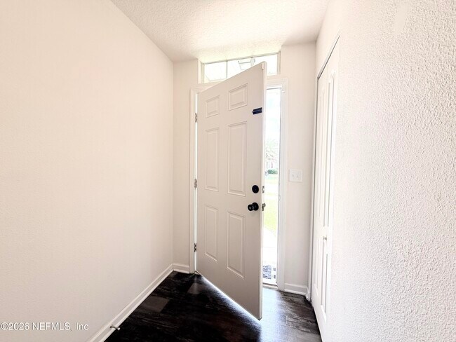 12306 Crossfield Dr