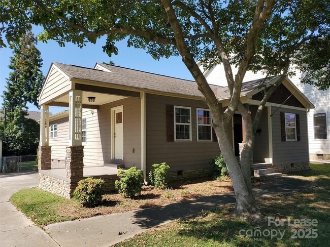 Building Photo - 350 Melbourne Ct