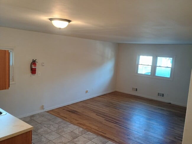 Photo - 37 Reservoir Ave Unidad #2