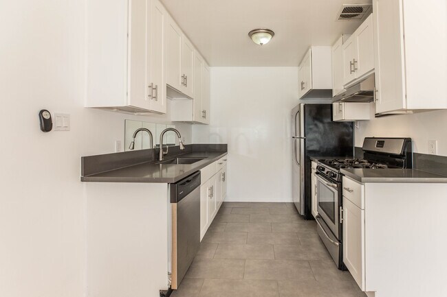 Photo - 17020 W Sunset Blvd