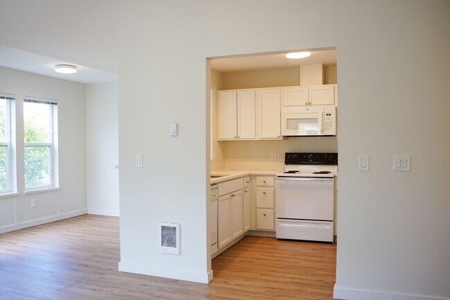 Photo - 220 SW Meade St Unit 220-06
