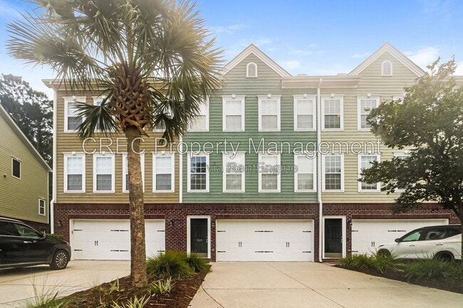 Photo - 3533 Claremont St