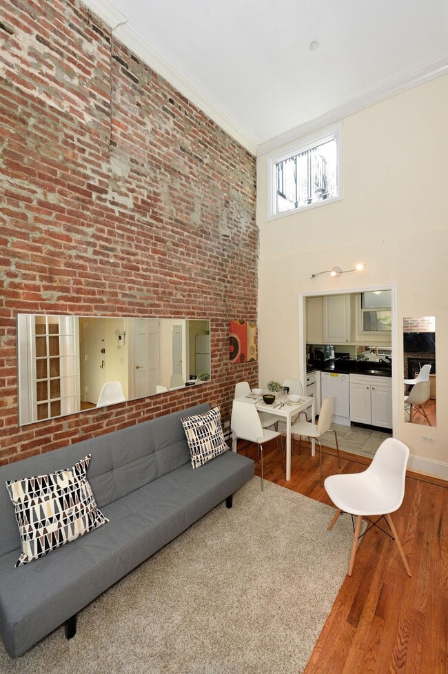 Photo - 449 W 47th St Unit ID1323940P