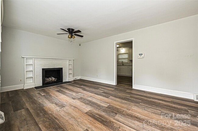 Photo - 2256 Kilborne Dr House