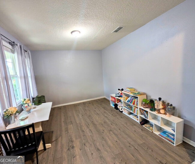 Photo - 215 Brooklet Cir