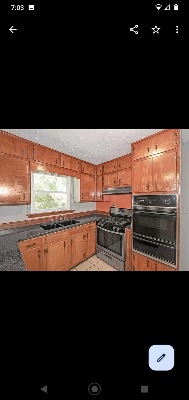 Photo - 2135 Kilarney Rd