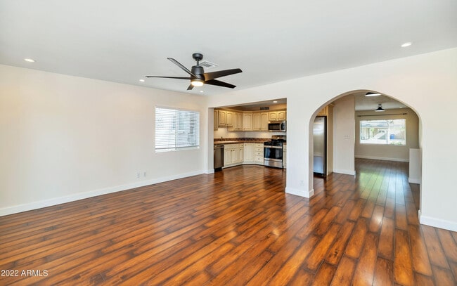 Photo - 2501 E Highland Ave