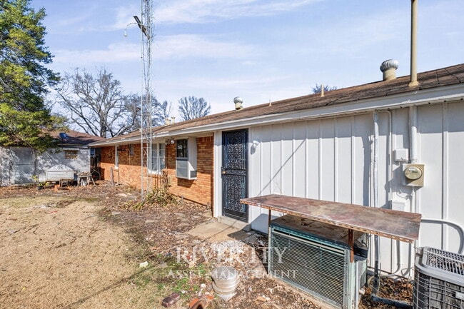 Photo - 3751 Charles Dr