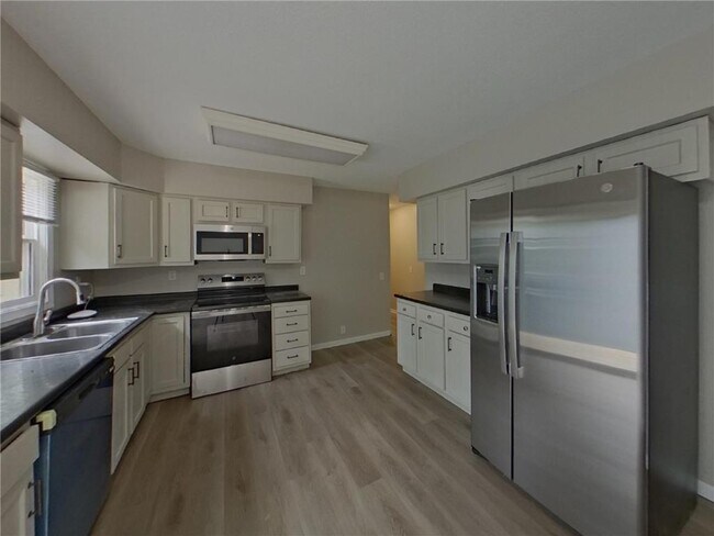 Photo - 16358 Crosstown Blvd NW
