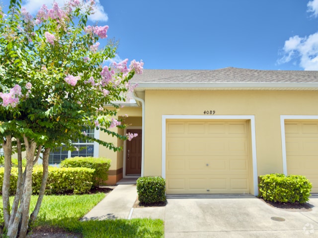 Building Photo - 4089 Shade Tree Ln Rental