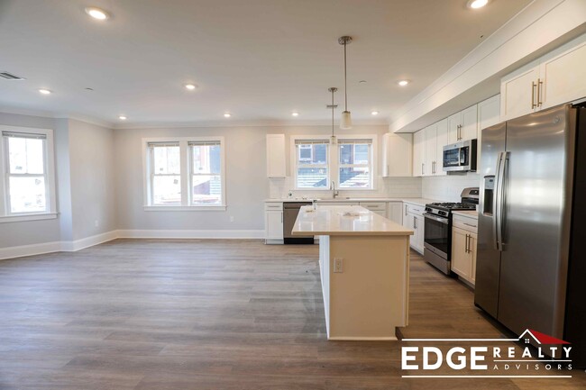 Photo - 78 North Beacon St Unit 2