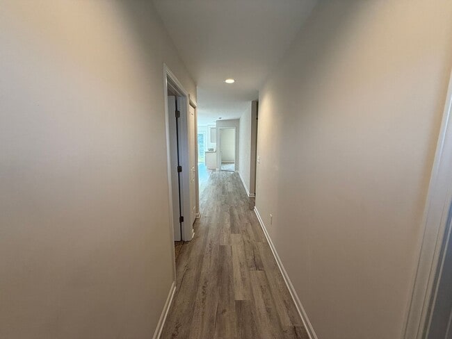 Photo - 960 Madrid Ct