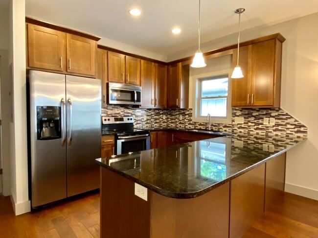 Photo - Beautiful Newer Construction in WAVL