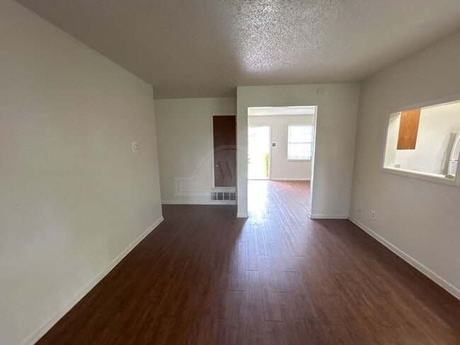 Photo - 1205 Kathey Dr