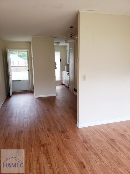 Photo - 989 Live Oak Dr