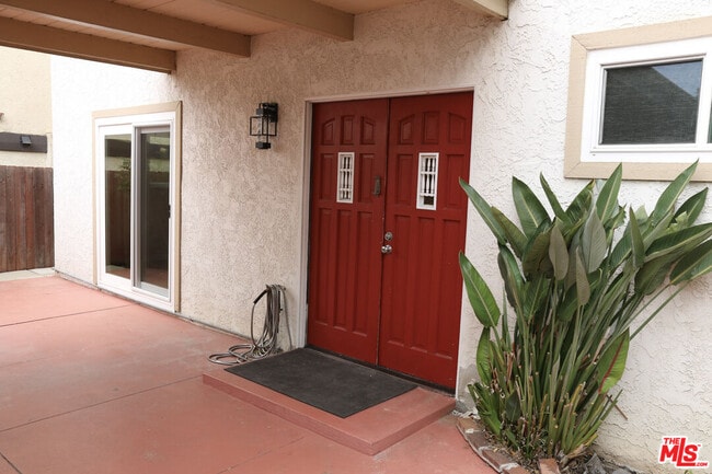 Photo - 7711 W 82nd St