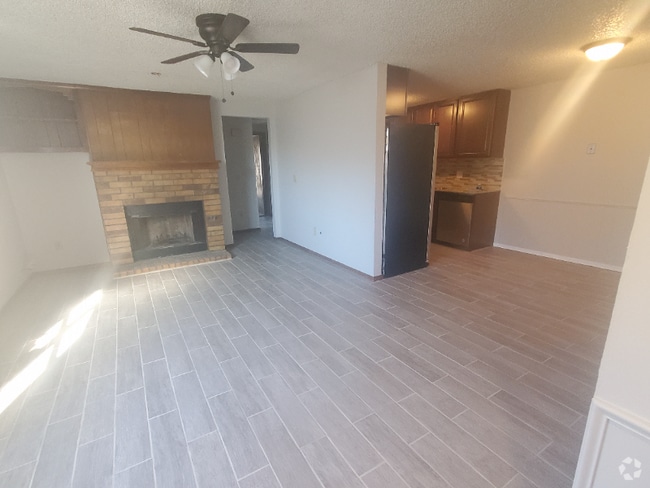 Building Photo - 2435 SW 90th Pl Rental