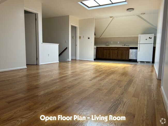 Building Photo - 144 Dartmouth St Unit 2 Rental