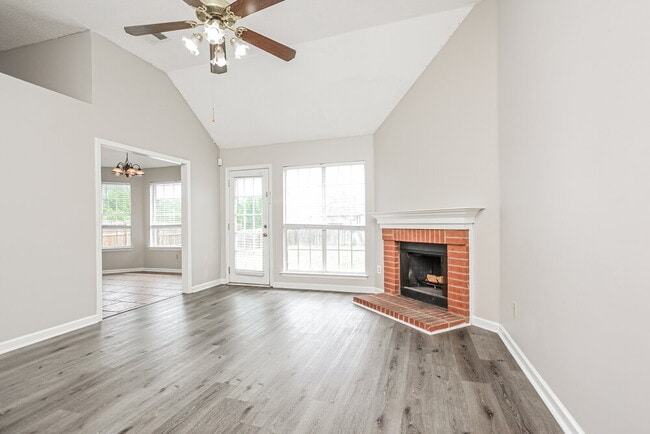 Photo - 7234 Fox Creek Dr