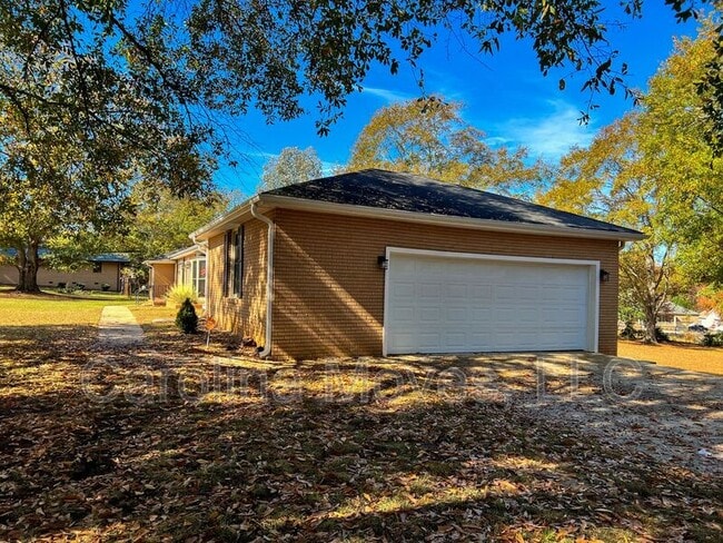 Photo - 609 Jacobs Rd