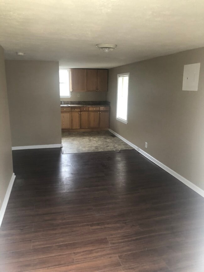 Photo - 1923 Kissingbower Rd