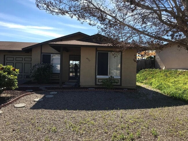 55+ 2/1 Single Story Duplex in Peacock Hil... - 55+ 2/1 Single Story Duplex in Peacock Hil... Casa