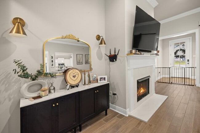 Photo - 212 Blaze Blvd