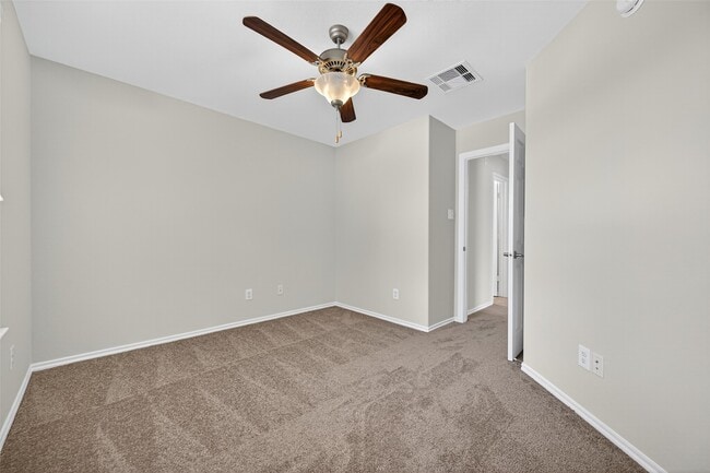 Building Photo - 6438 Haywards Crossing S Cir