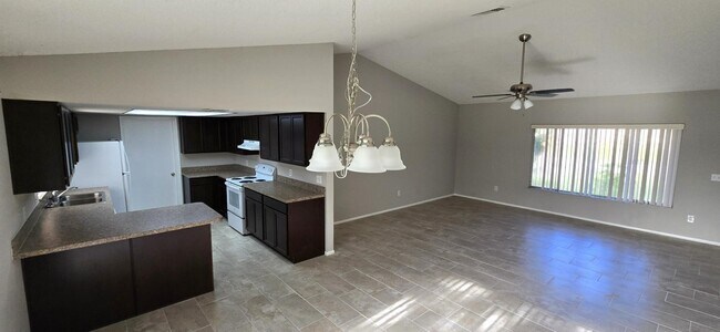 Photo - 391 Buttonwood Dr