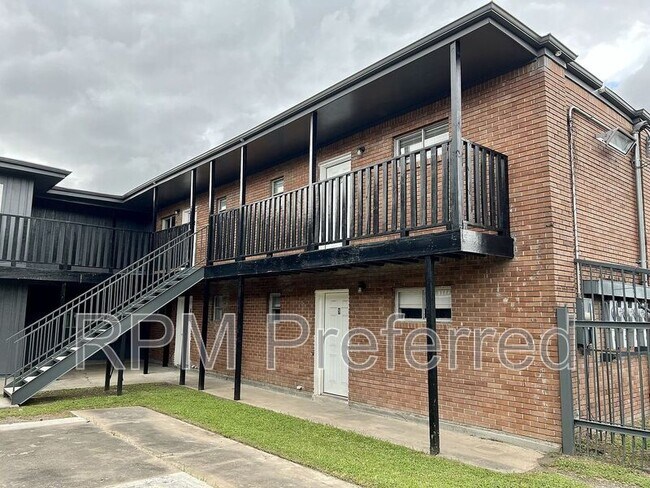 Photo - 6518 Weston Street Unidad 12